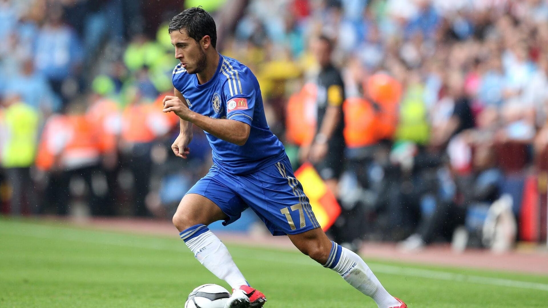 巴黎圣日耳曼边路突破犀利,击溃对手防线,巴黎圣日耳曼水平如何